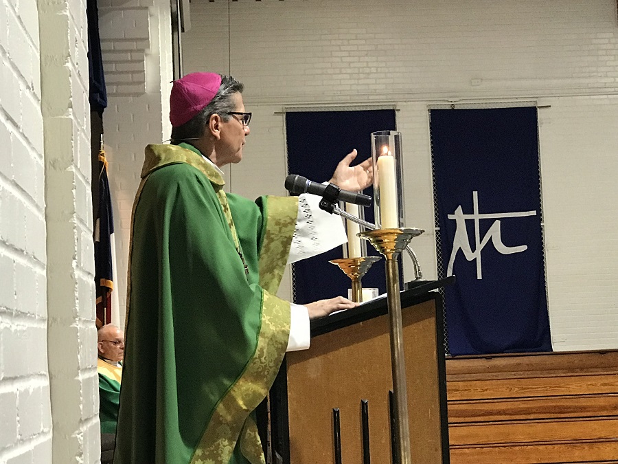 Archbishop shares message of faith in Jesus Christ at Catholic Schools Week Mass