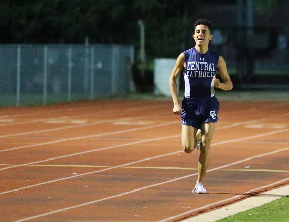 Track team makes strong statement in Seguin