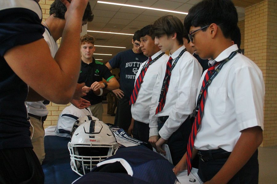 Central sponsors annual Eighth grade visits