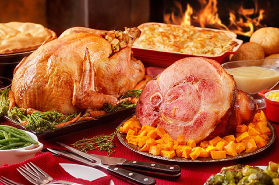 The great Thanksgiving debate: Turkey vs Ham – The Pep